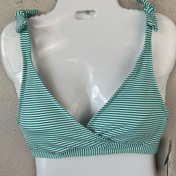 NWT Lauren Ralph Lauren Bikini Top Sizes 10 or 14 - Picture 1 of 2